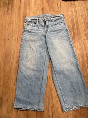 American Eagle  Blue Women’s  Straight-Leg Jeans